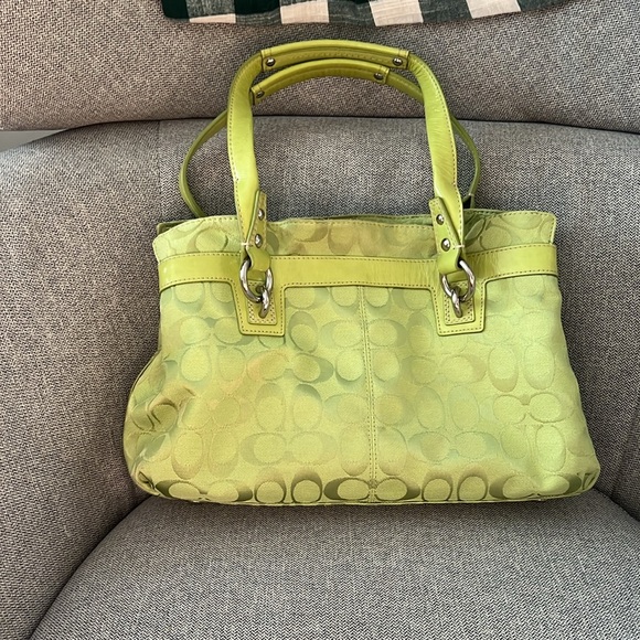Coach Penelope Lime Green Shoulder Satchel Bag - Picture 8 of 11